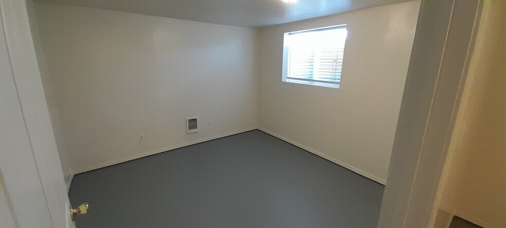 Bed 3 (a) - 3934 N Nevada St