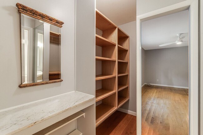 Building Photo - Updated 2-Bedroom Home in Gorgeous Woodland Hills (Landscaping Included)