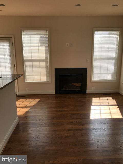 Building Photo - 8341 Broderick Cir