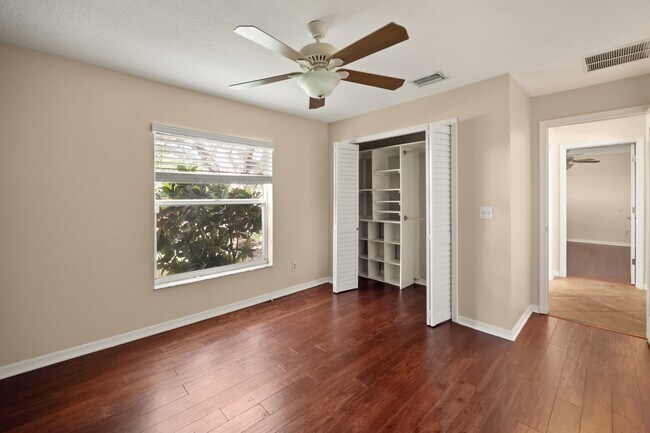 Building Photo - 9912 Chris Craft Ct