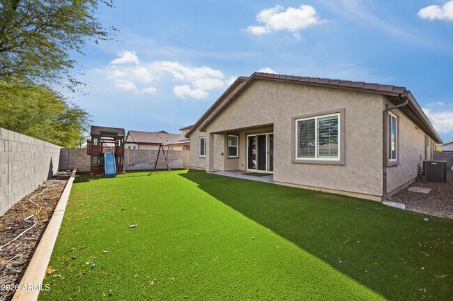 Building Photo - 25339 N 134th Dr