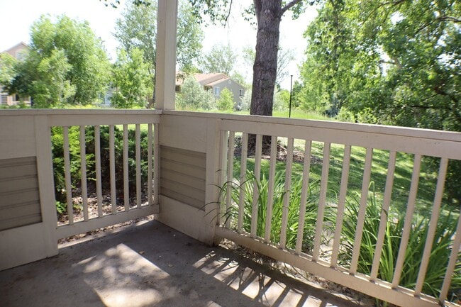Building Photo - Charming Ground-Level Condo with Scenic Vi...