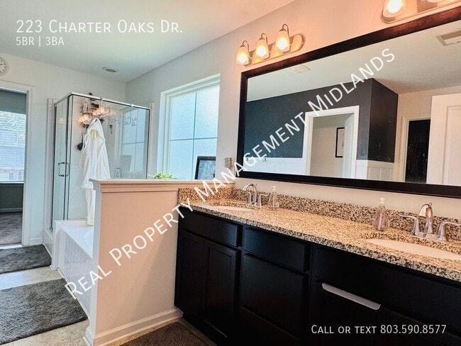 Building Photo - 223 Charter Oaks Dr