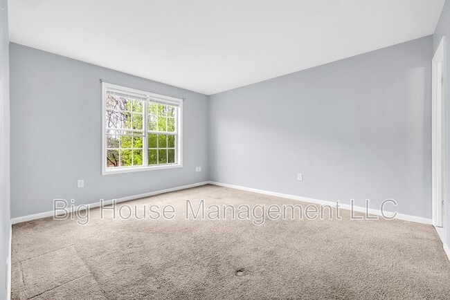 Building Photo - 4536 Reeves Pl