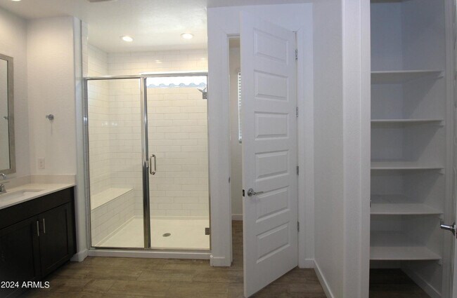 Building Photo - 1649 W la Mirada Dr