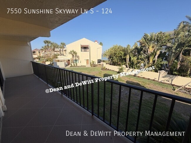 Building Photo - 7550 Sunshine Skyway Ln S
