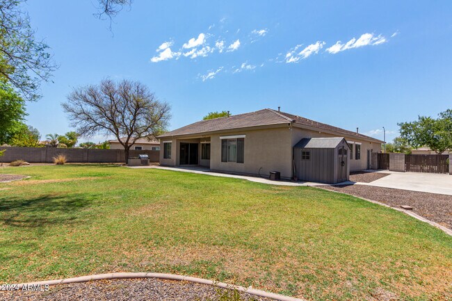 Building Photo - 7453 N 85th Dr
