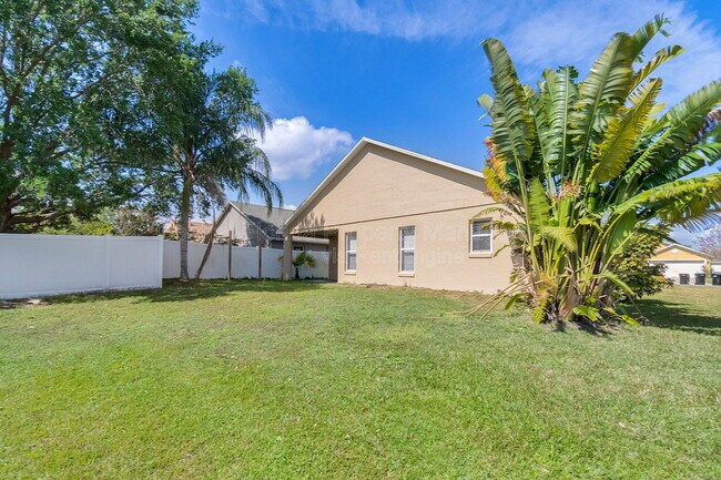 Building Photo - 10754 Flycast Cir