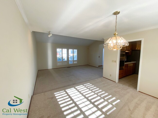 Building Photo - $4795 - 2 Story 4 Bed/2.5 Bath Almaden Hom...