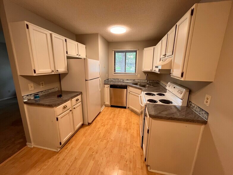 Building Photo - 13316 Zenith Ln