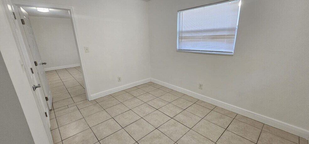 Building Photo - 2780 NW 14th St