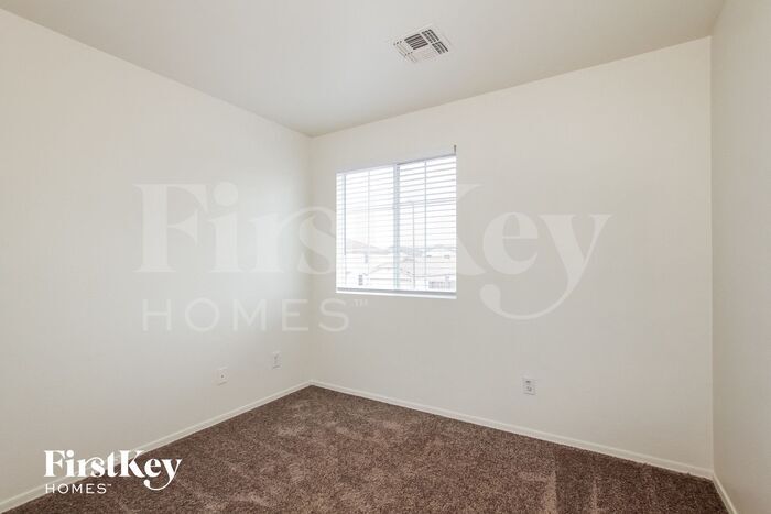 Building Photo - 22805 W Solano Dr