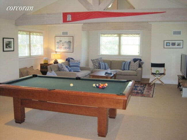 Building Photo - 97 Upper 7 Ponds Rd