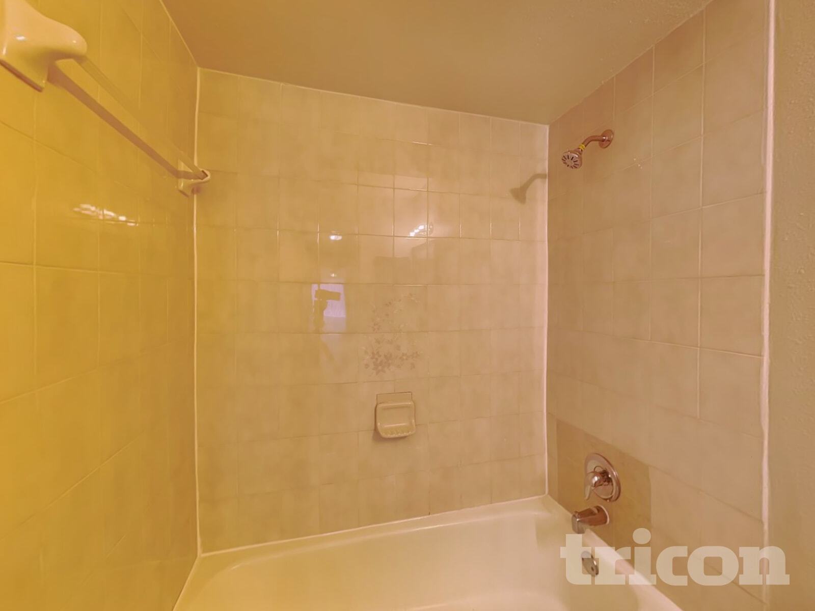 Building Photo - 3206 Shady Glen Cir