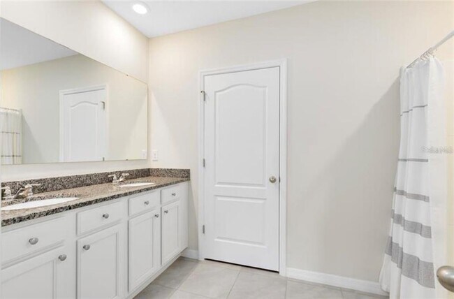 Building Photo - 2734 Sunkissed Dr