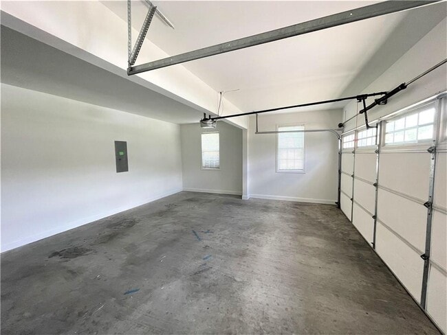 Building Photo - 2241 Ann Ln