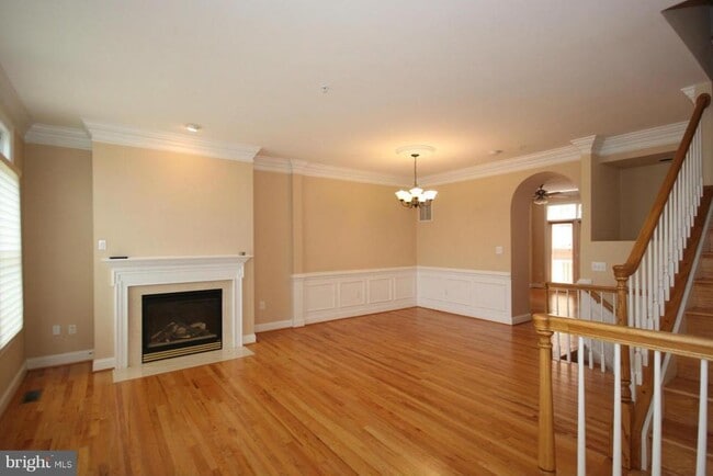 Building Photo - 1119 N Kirkwood Rd