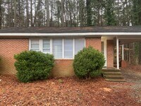 Building Photo - Chapel Hill / 2BR House of Homestead AVAIL
