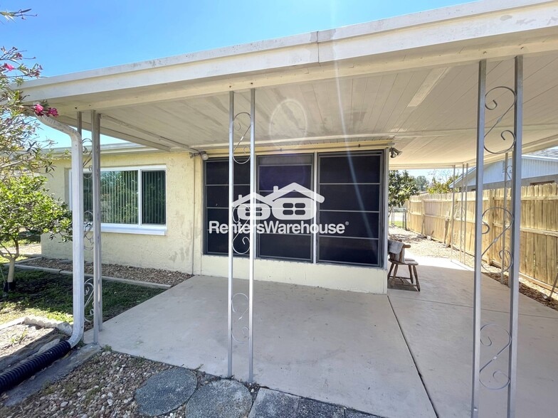 Building Photo - 3137 Coldwell Dr