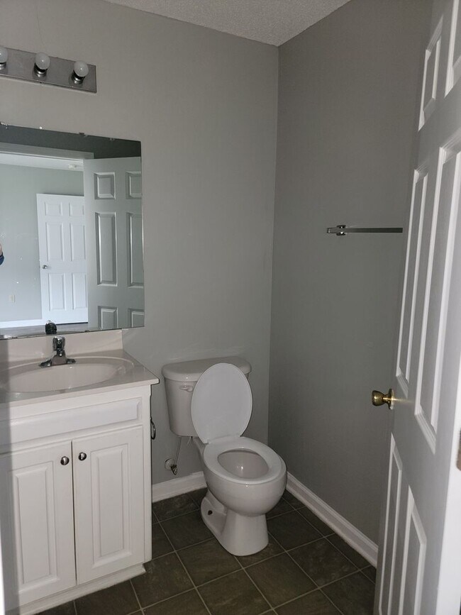 Building Photo - 101 Keyport Ct