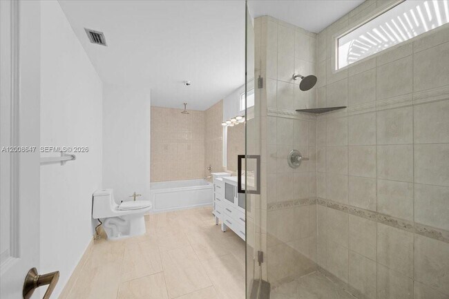 Building Photo - 2560 Bass Way