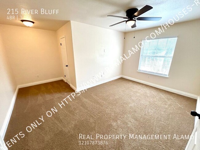 Building Photo - AVAILABLE NOW! 2-Story 4 Bedroom / 3.5 Bat...