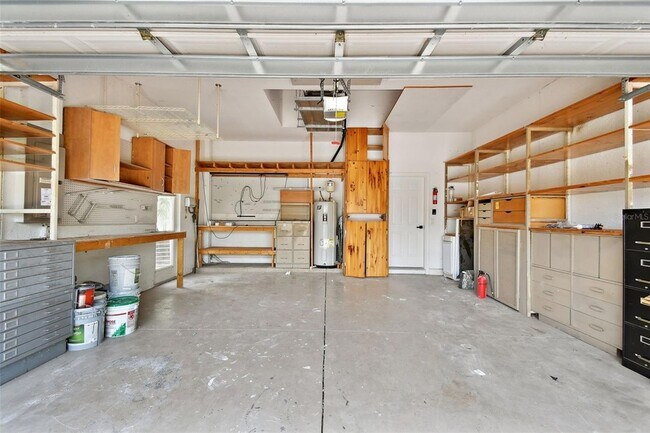 Building Photo - 13792 Long Lake Ln