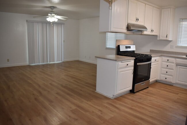 Building Photo - Updated and Well Maintained Winters Home!