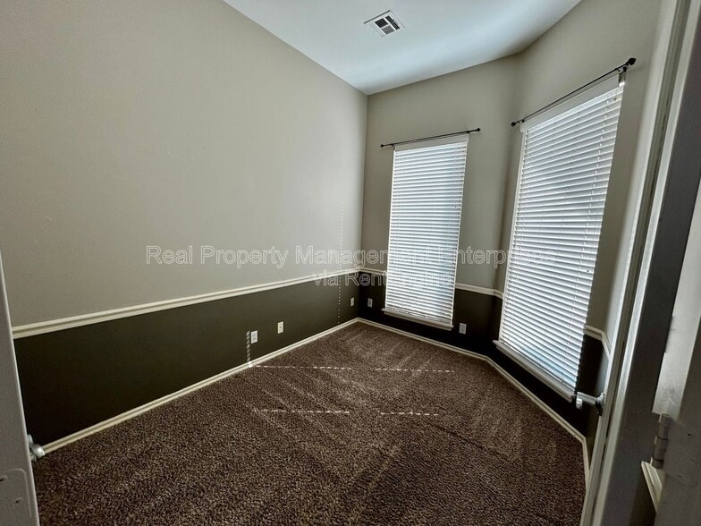 Building Photo - 1905 NW 177th Terrace