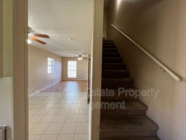Building Photo - 418 Failla Rd