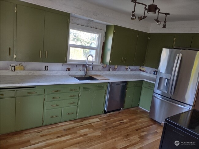 Building Photo - 6815 Lower Ridge Rd