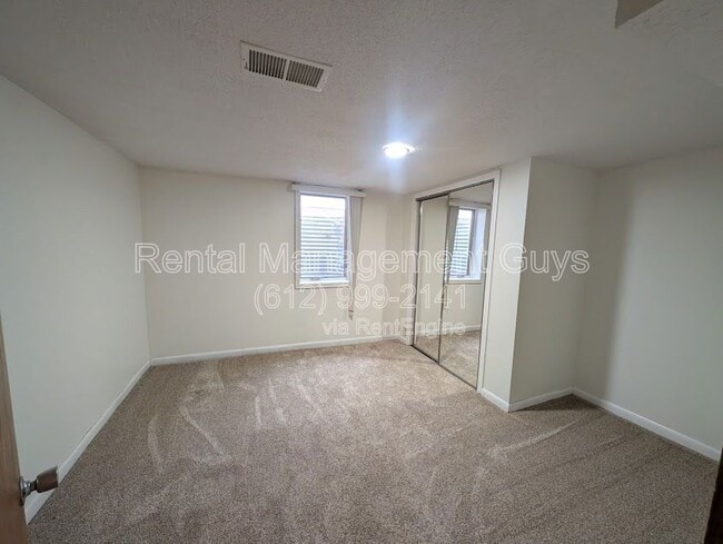 Building Photo - 5027 6th St NE