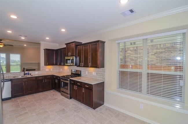 Building Photo - 18006 Westward Dale Dr