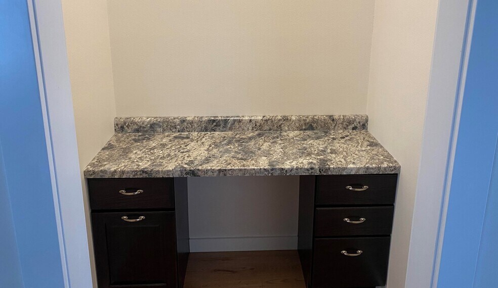 Office nook - 214 S Minnesota Ave