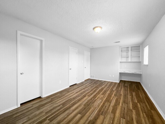 Building Photo - Coming Soon! 4 BR/2BA | Newly Renovated Single Family Home | 1-Car Garage Parking | Covered Patio...