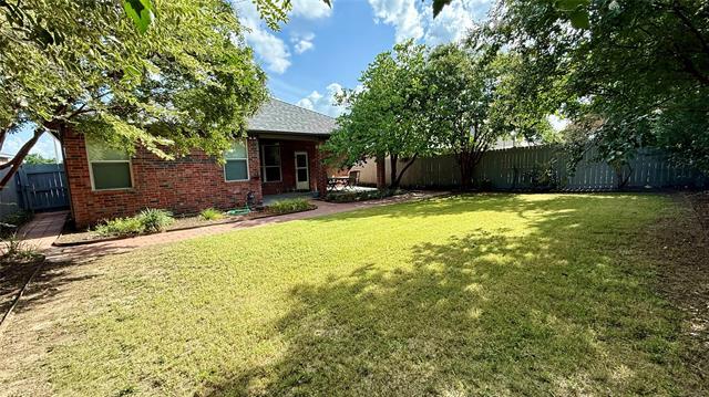 Building Photo - 138 Lipan St