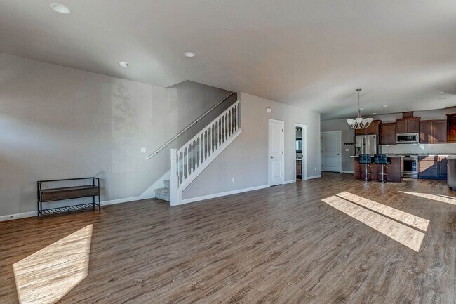 Building Photo - Beautiful Home in Newer Neighborhood