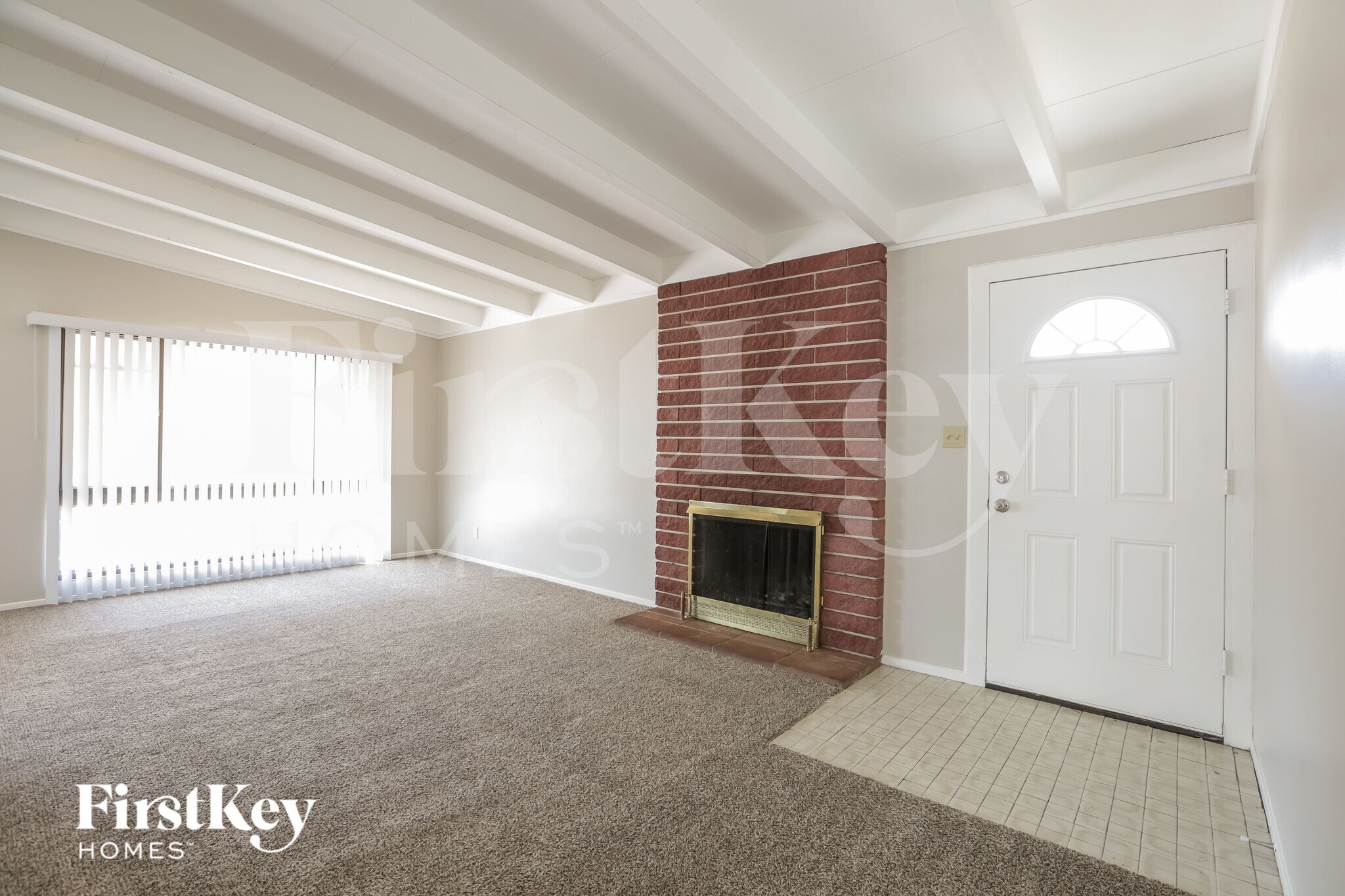 Building Photo - 333 S Mallard St