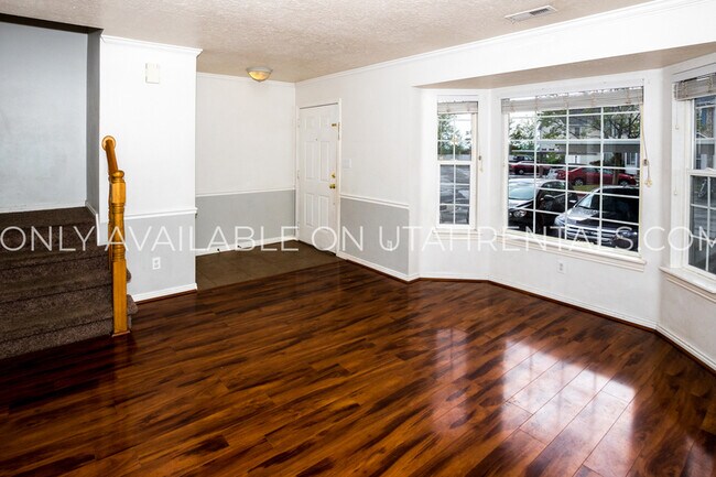 Building Photo - 1057 S 810 E