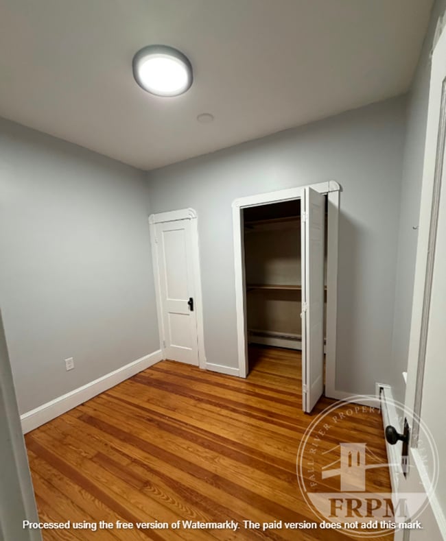 Building Photo - 318 Wood St