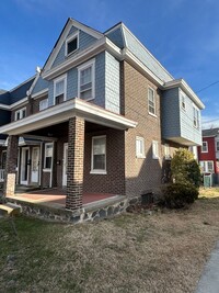 Building Photo - 1 bedroom, 1 bath - first floor living on a corner property