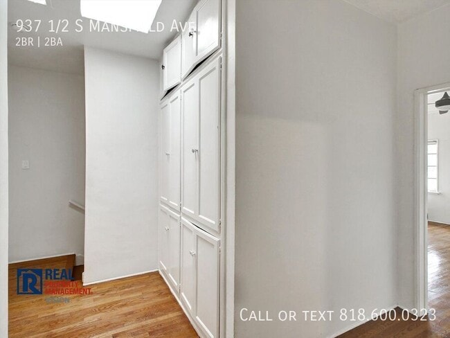 Building Photo - 937 1/2 S Mansfield Ave-