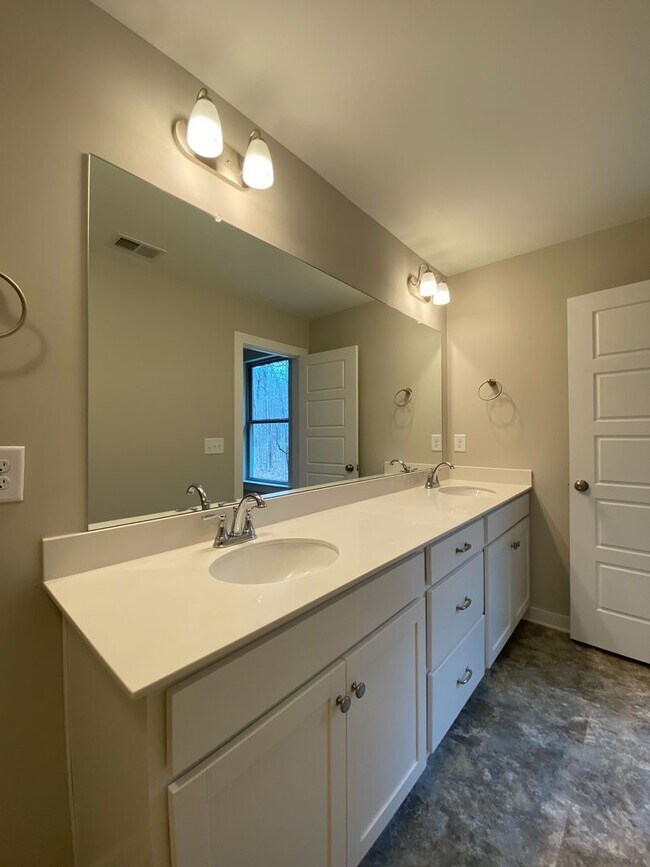 Building Photo - Home for Rent in Pinson, AL!!!  Available NOW!