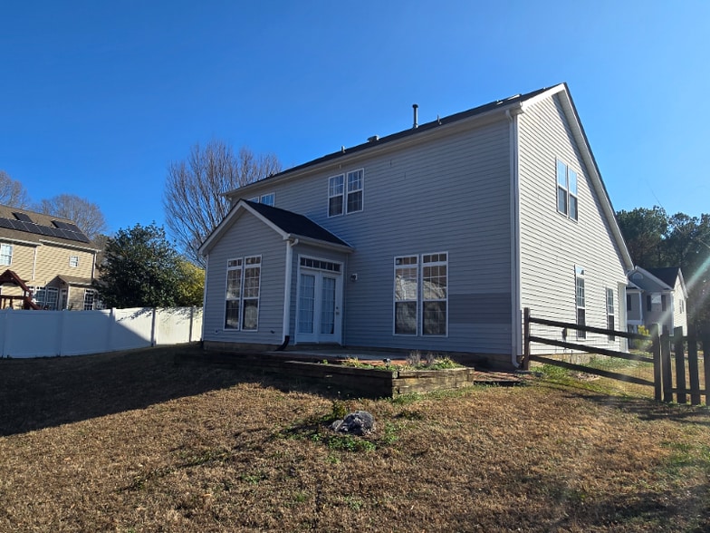 Building Photo - 12112 St Emilion Pl