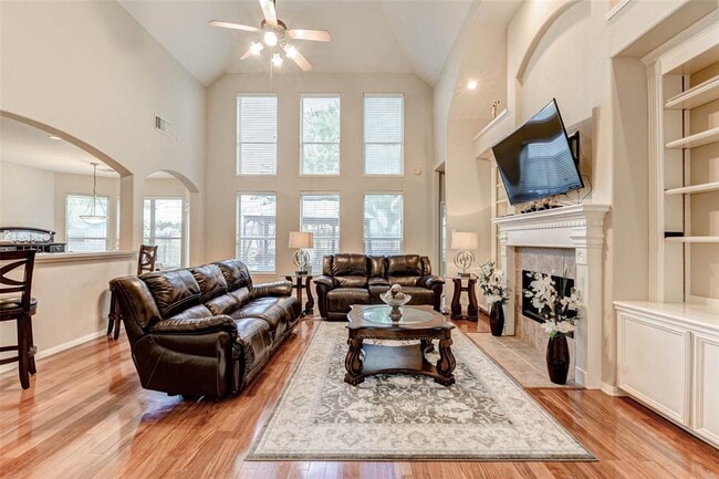 Building Photo - 1138 Jasons Bend Dr