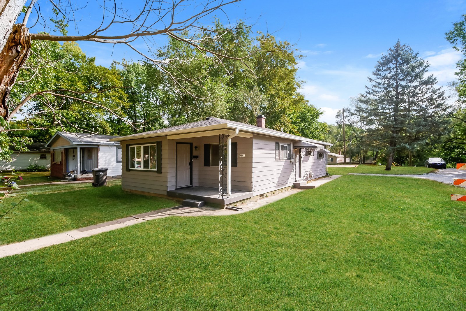 Building Photo - 3201 Ralston Ave