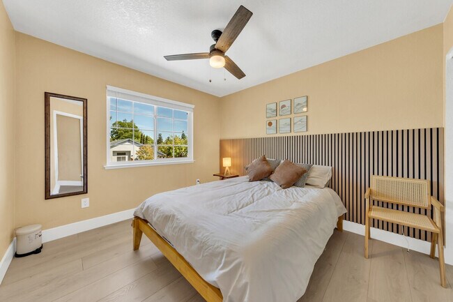 Building Photo - 8004 Caymus Dr