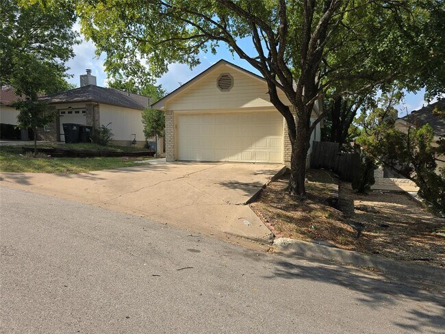 Building Photo - 4911 Edenbourgh Ln