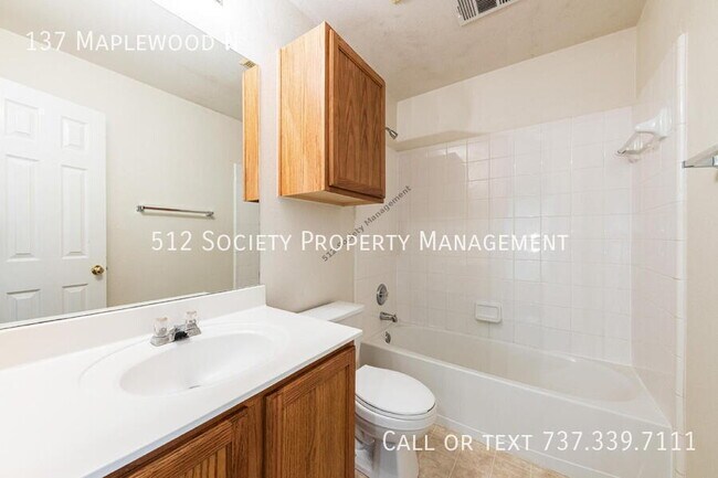 Building Photo - 137 Maplewood N