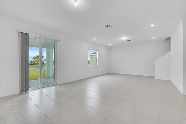 Building Photo - 3551 Angler Dr